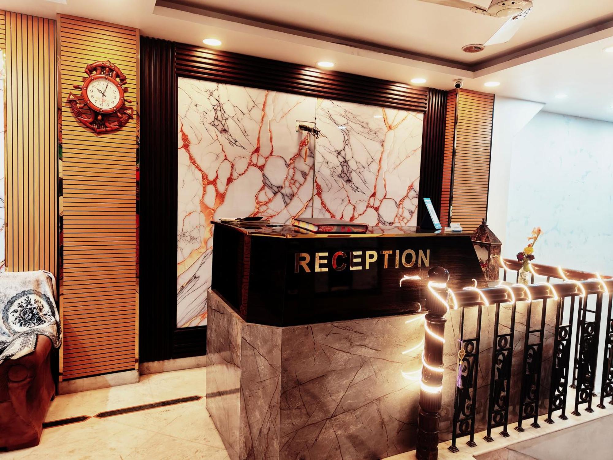 Hotel Delhi Aerocity Inn Nova Deli Exterior foto